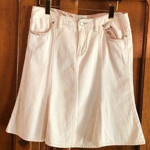 White House Black Market winter white skirt. 💗